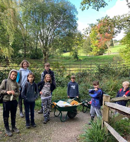 School Volunteering at Gravetye Estate