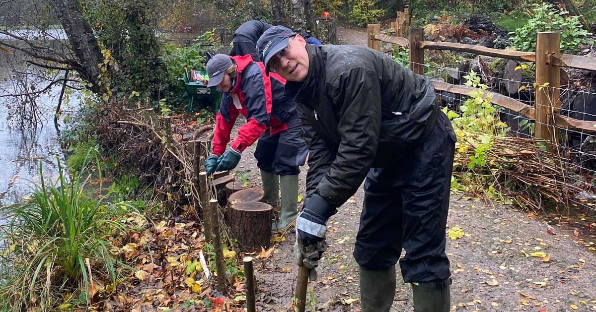 Volunteering session at Gravetye Manor